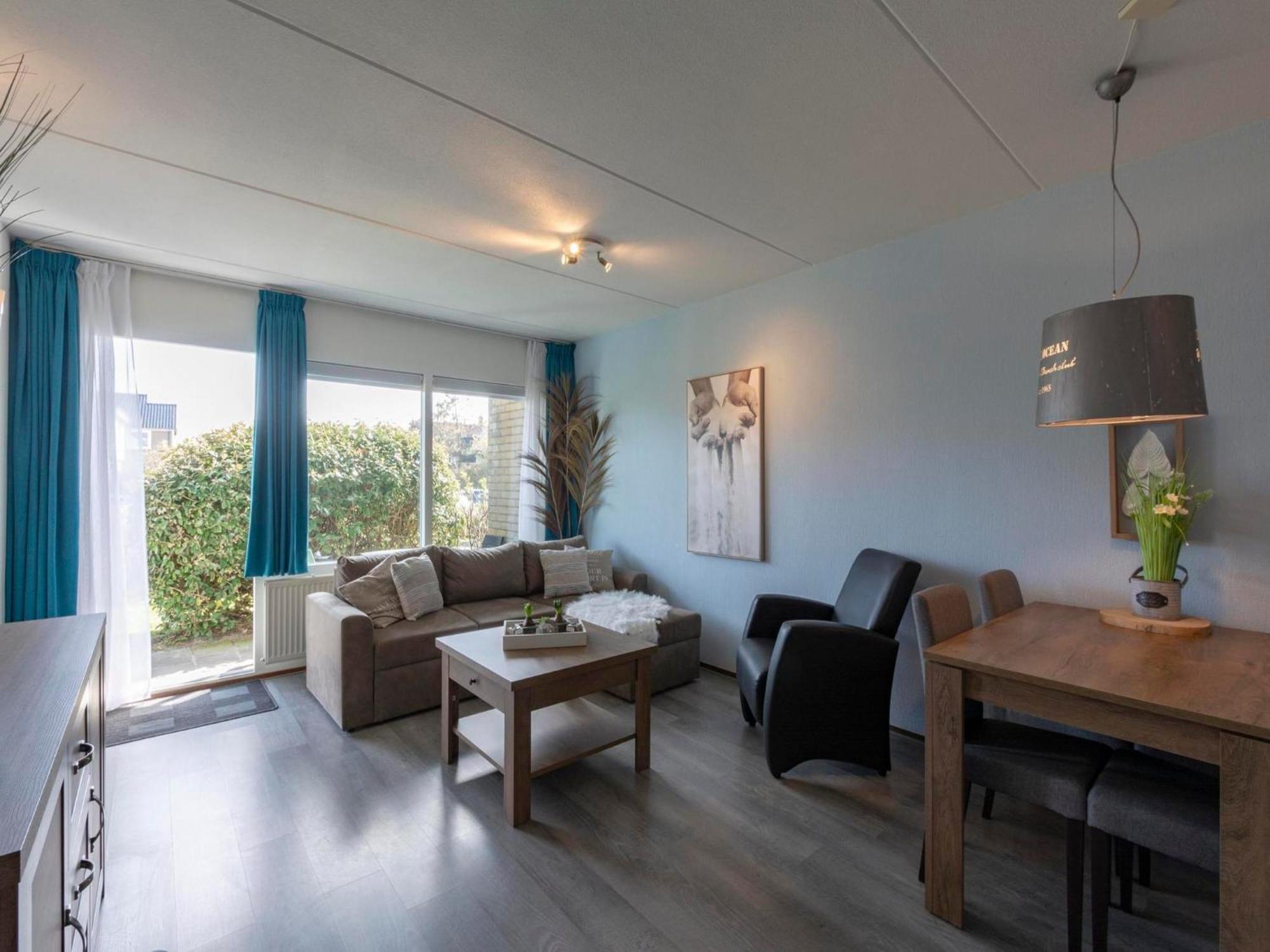 Lovely Apartment With Patio Callantsoog Exterior photo