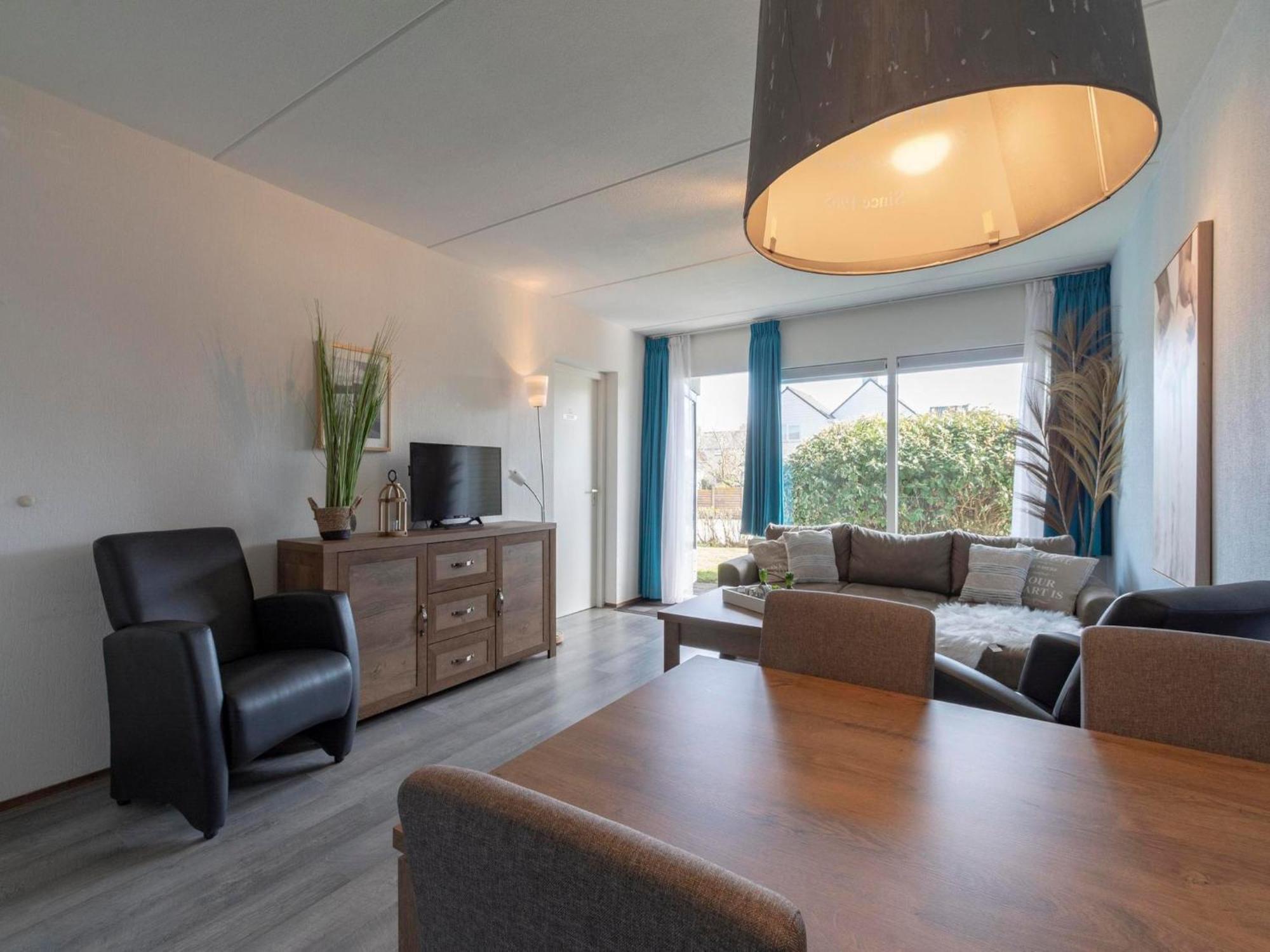 Lovely Apartment With Patio Callantsoog Exterior photo