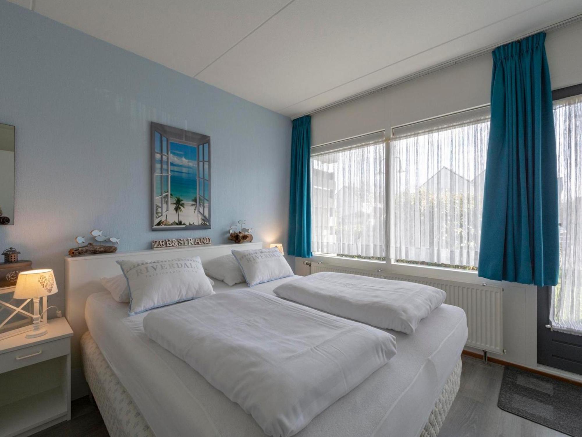 Lovely Apartment With Patio Callantsoog Exterior photo